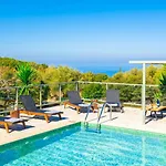Canova Mesovounia (Kefalonia)