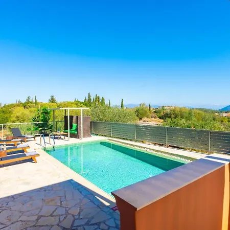 Canova Βίλα Μεσοβούνια