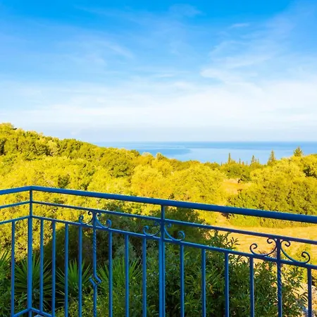 Canova Mesovounia (Kefalonia)